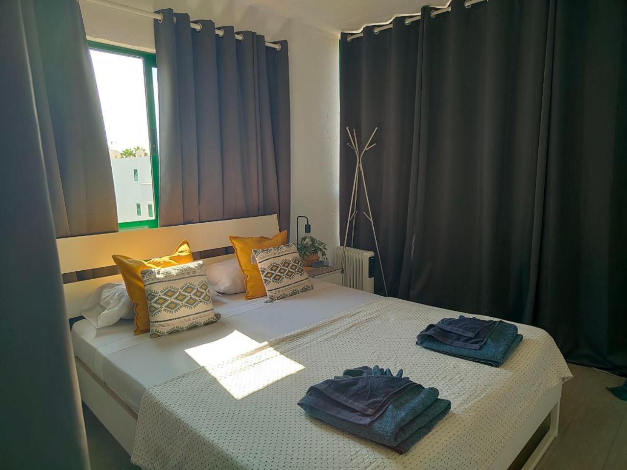 Ailana Suite Vistas Al Mar Y Con Piscina Costa Teguise Exteriör bild